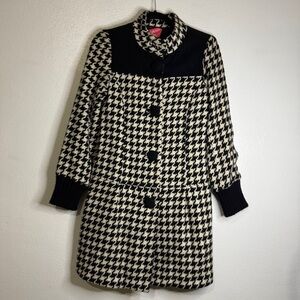 Lux Stylish Black & Cream Houndstooth Winter Coat. Sz S.